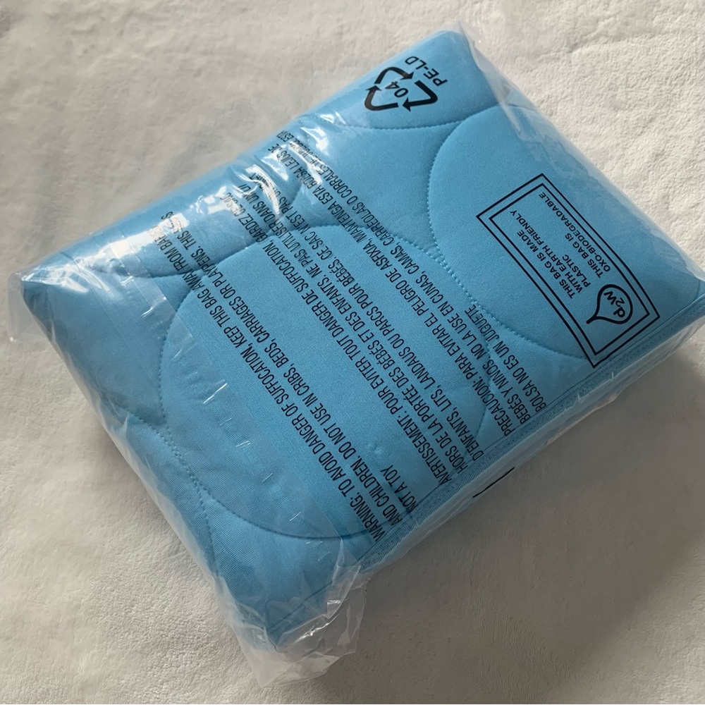 Kate Quinn Blue Grotto Bamboo Quilt NWT